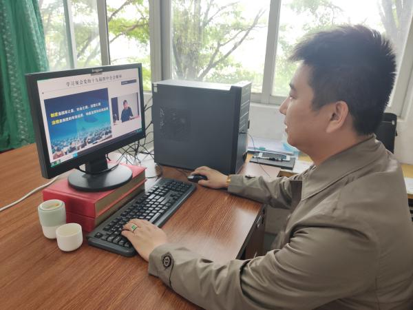 文化與傳播學院 以網絡文化傳播為抓手，深化學習型黨組織建設